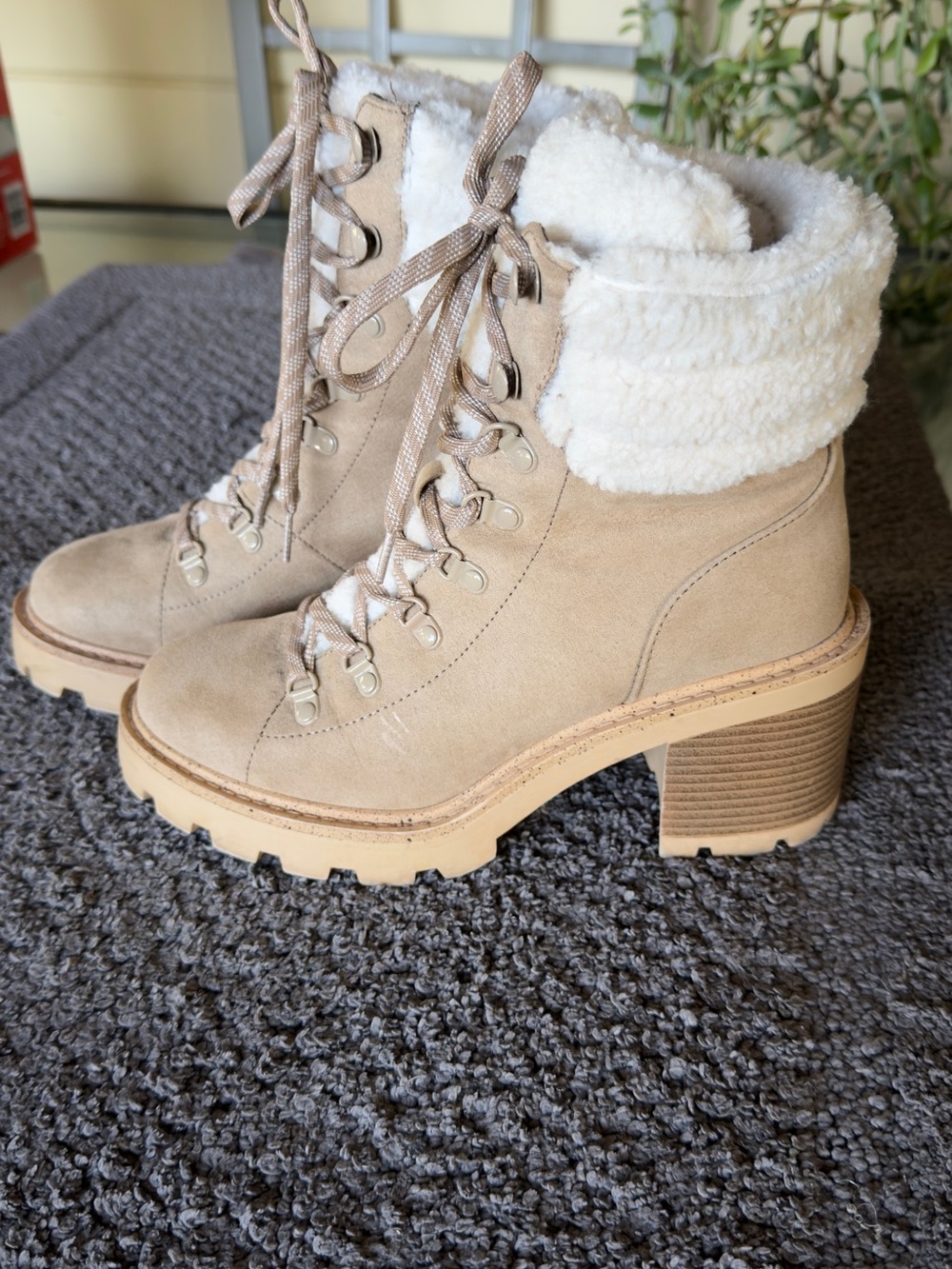 Esprit Beige Sherpa-Collar Lace-Up Heeled Boots